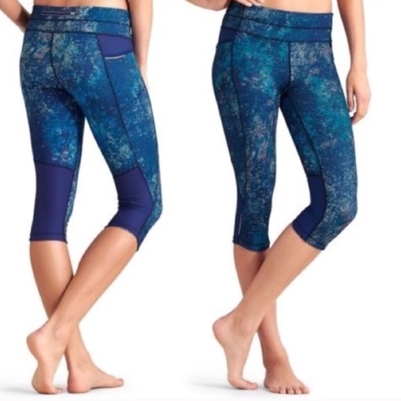 Athleta Pants - Athleta Splatter Be Free Capri Leggings